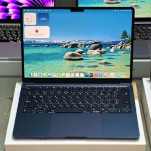 MacBook Air M2 (Midnight Color)